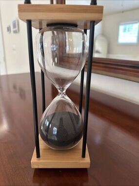 Hour glass